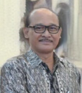DR. H. I. Komang Suka’arsana,S.H.M.H.